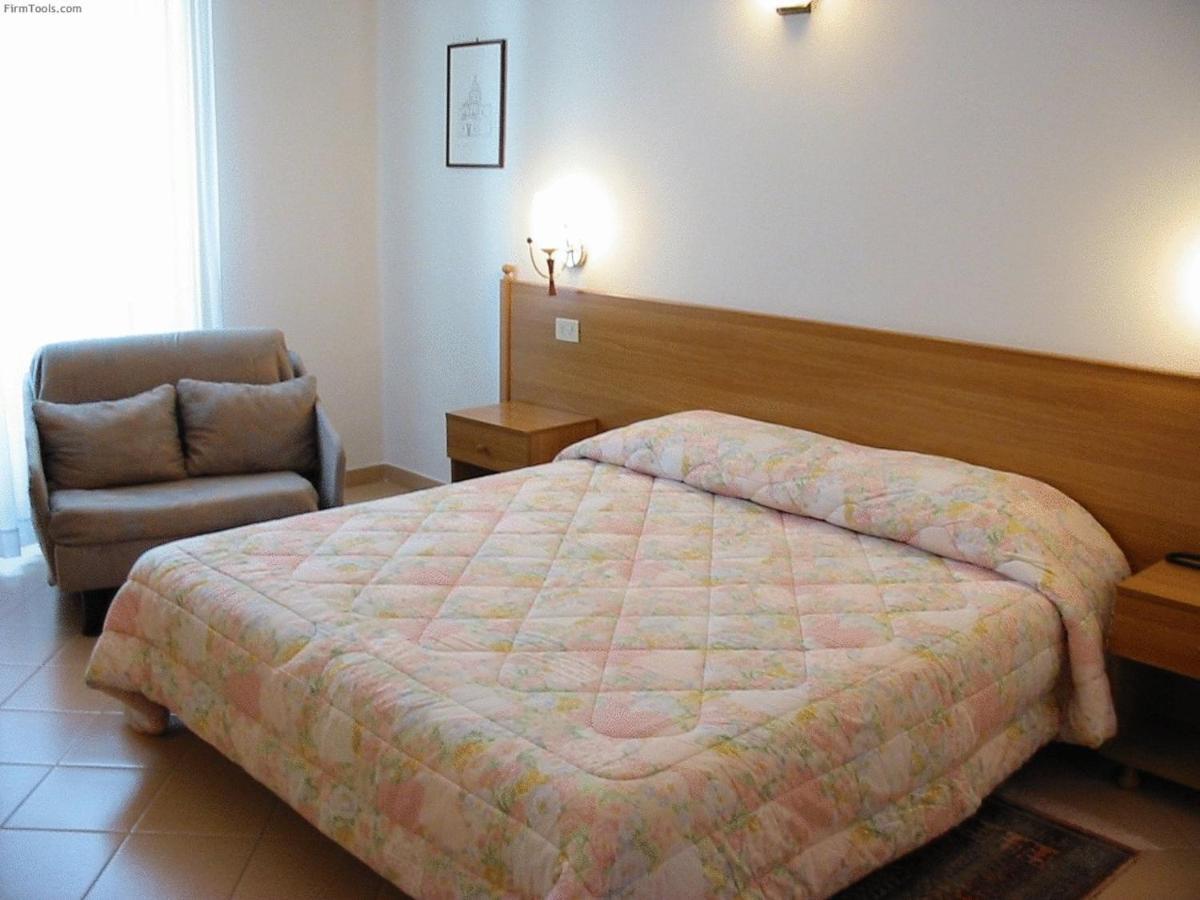 Hotel Castello Mesagne Zimmer foto