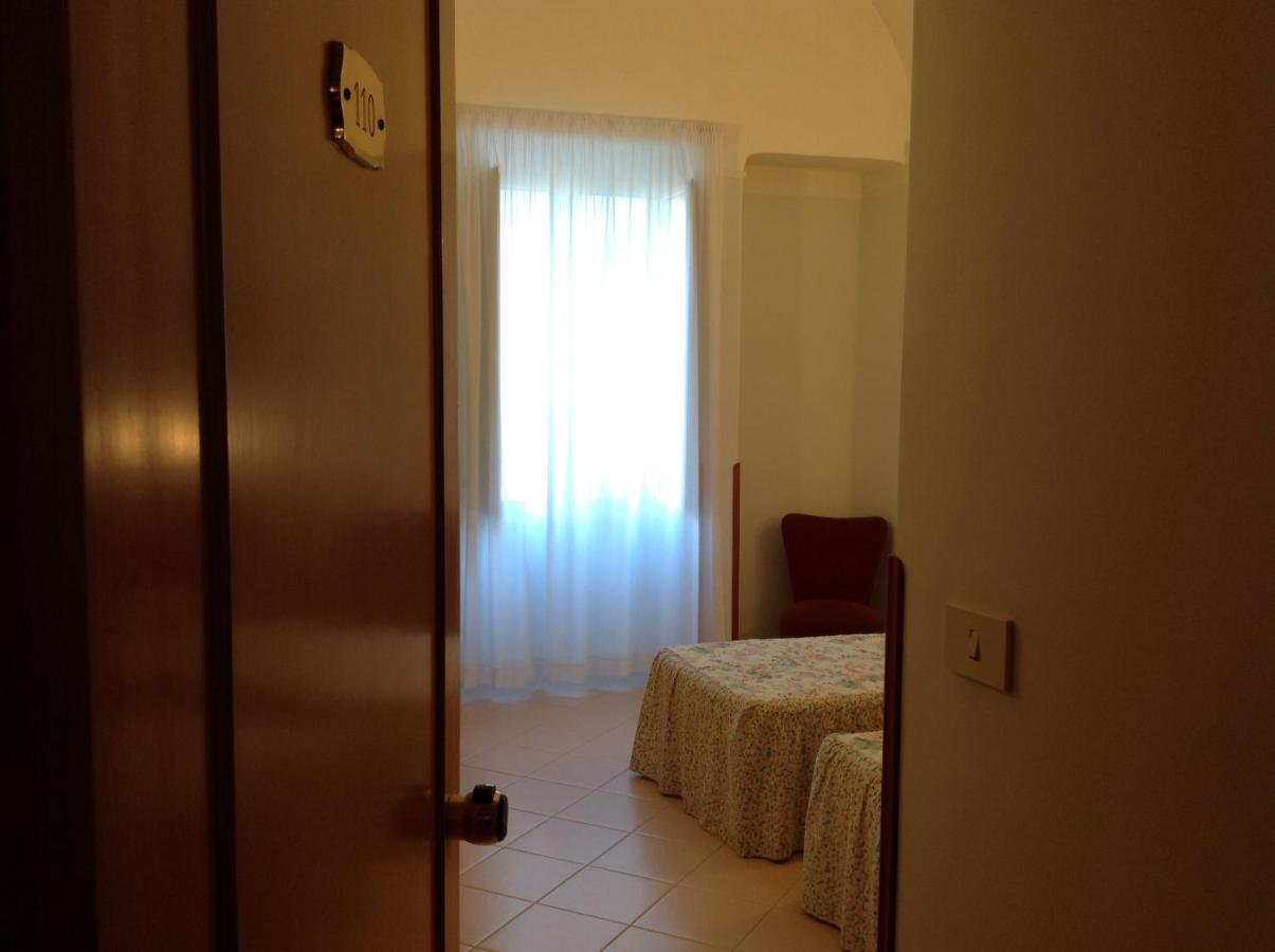 Hotel Castello Mesagne Zimmer foto