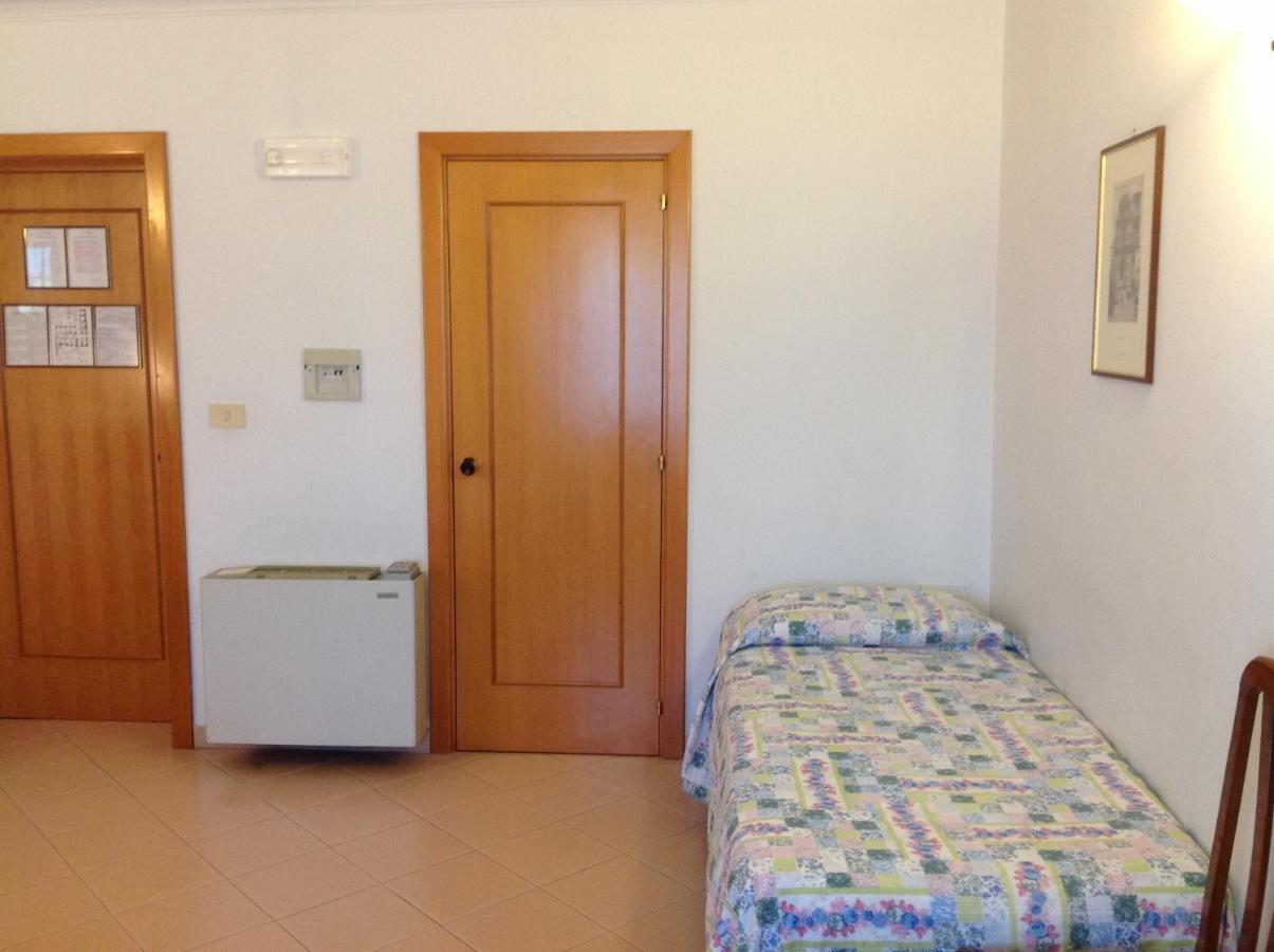 Hotel Castello Mesagne Zimmer foto